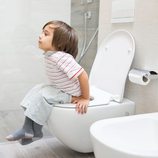 Verstopfung bei Kindern lösen ohne Medikamente: Effektive Hausmittel und Tipps