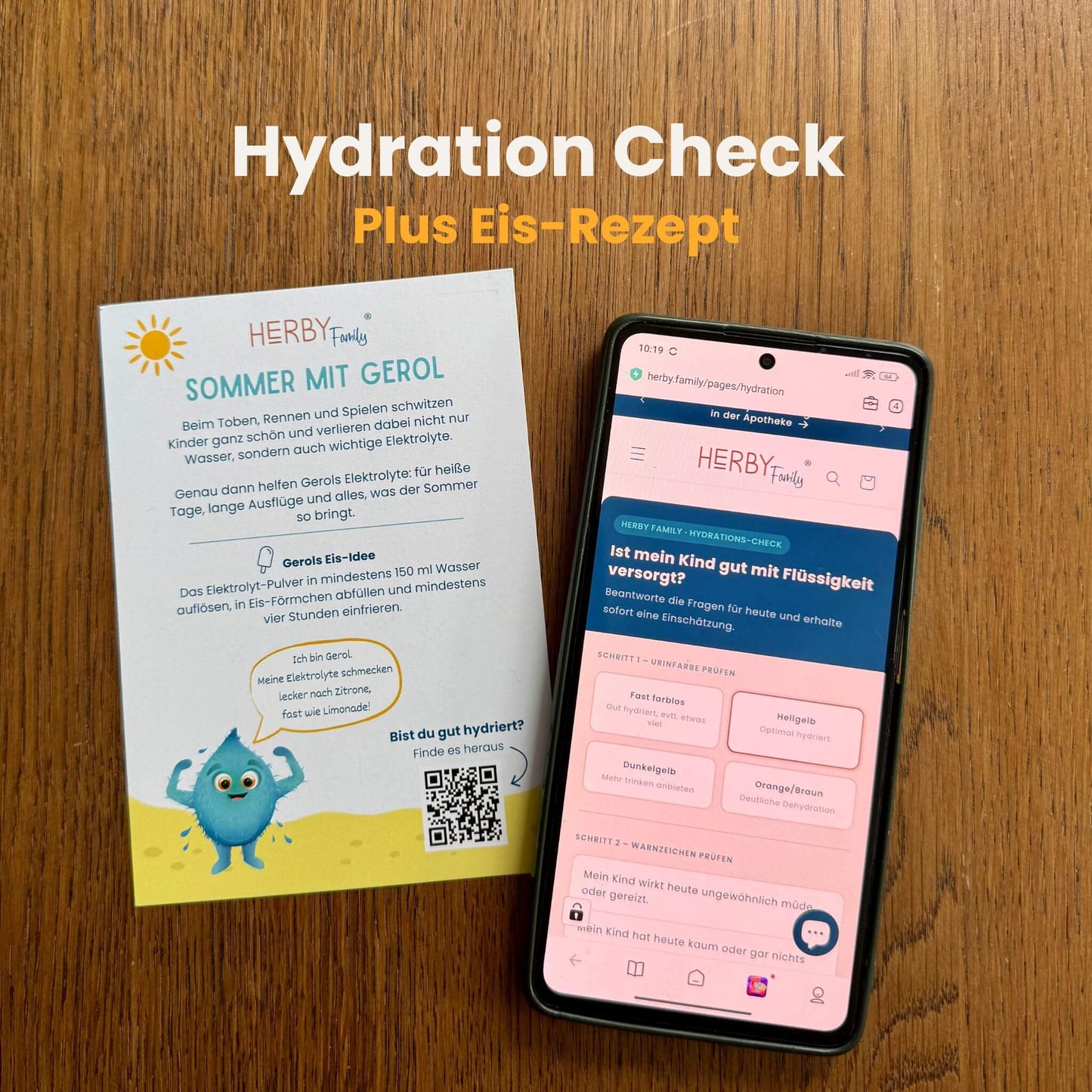 HERBY Family Sommer mit Gerol Karte mit QR-Code neben Smartphone mit Hydrations-Check Website